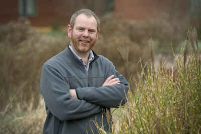 Bee Expert Nigel Raine Studies the Plight of Pollinators