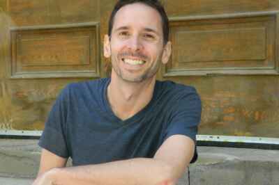 Management Prof Discusses Trend of Young Adults Living with Parents