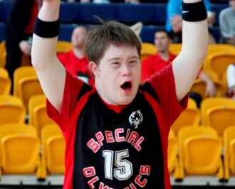 Guelph Athlete Wins Ontario Volunteers Medal