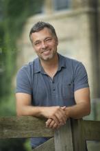 Change Is Possible in Food Service Sector, Prof Tells CBC News