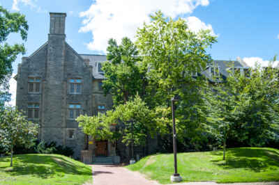 Women of Distinction Honours U of G Women