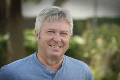 ‘The Nature of Things’ Visits Prof’s System for Growing Food in Space