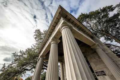 Applications to U of G Up 22% 