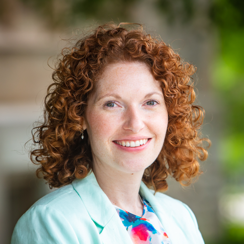 Microbiologist Pens Commentary for Nature