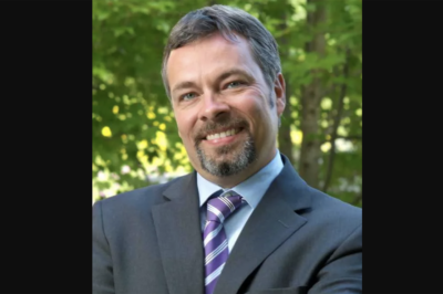 Restaurant Industry Researcher Discusses Tipping with CBC Radio