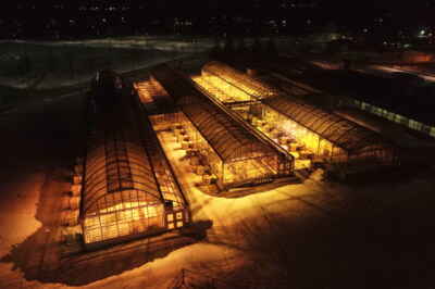 U of G Project Aims to Curb Greenhouse Light Leaks